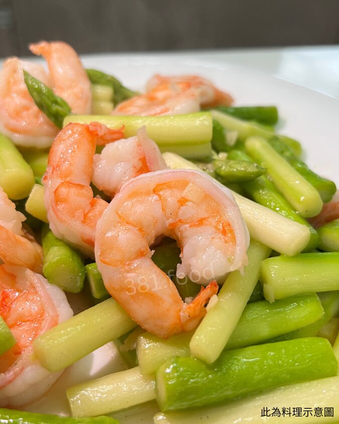 Peeled white shrimp